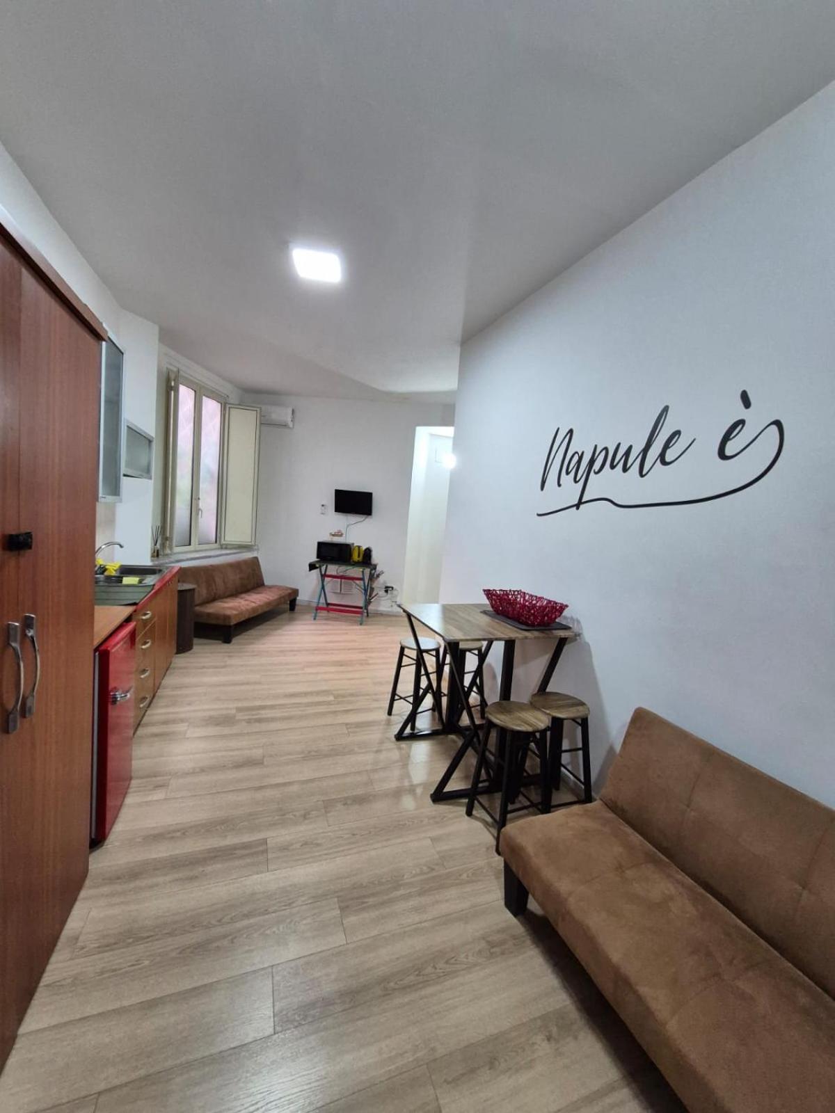 Apartmán A Casa Di Ilaria Neapol Exteriér fotografie